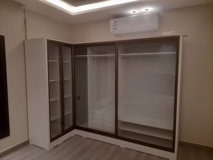 دولاب ملابس
